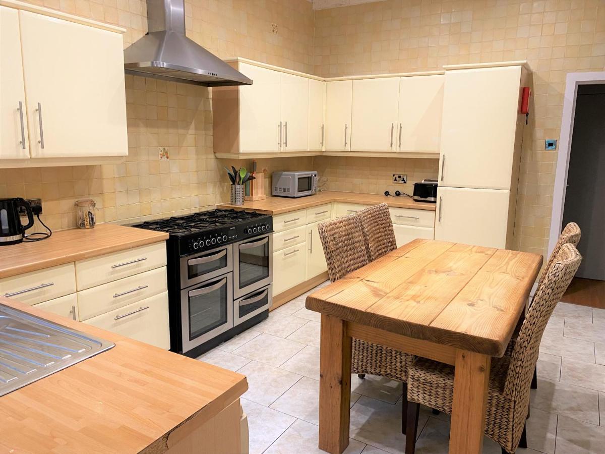 Villa With Park Views Close To Liverpool Centre ภายนอก รูปภาพ